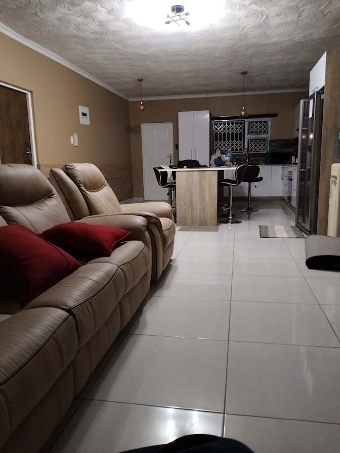Anzél's room