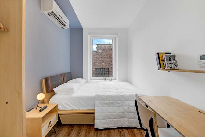 Liza's room