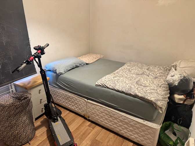 Vishnu Priya's room