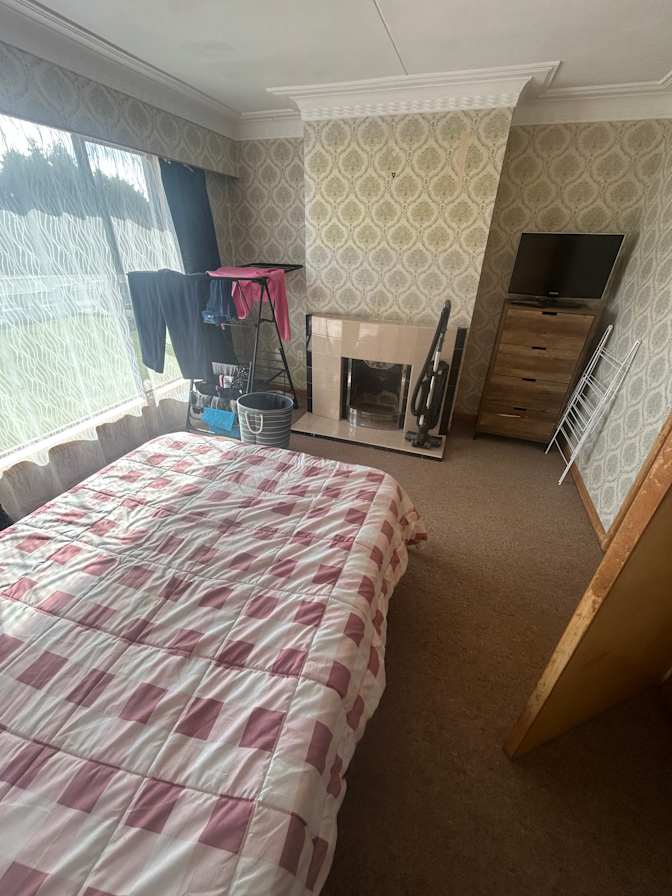 Courtney's room
