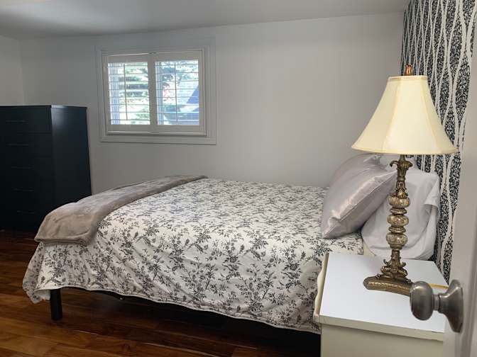 Lina's room