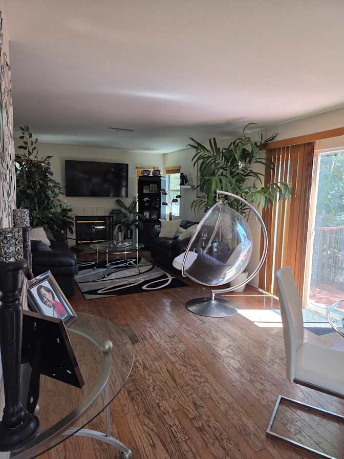 Kim's room
