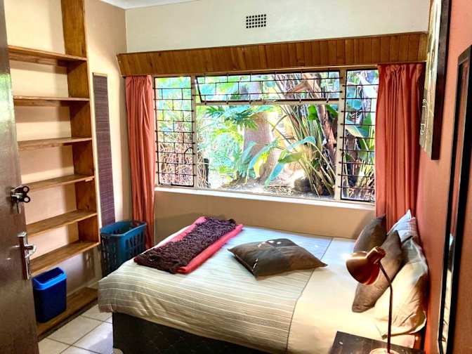 Jos Milne's room