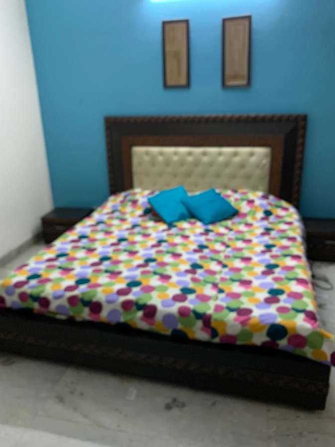 Neelam's room