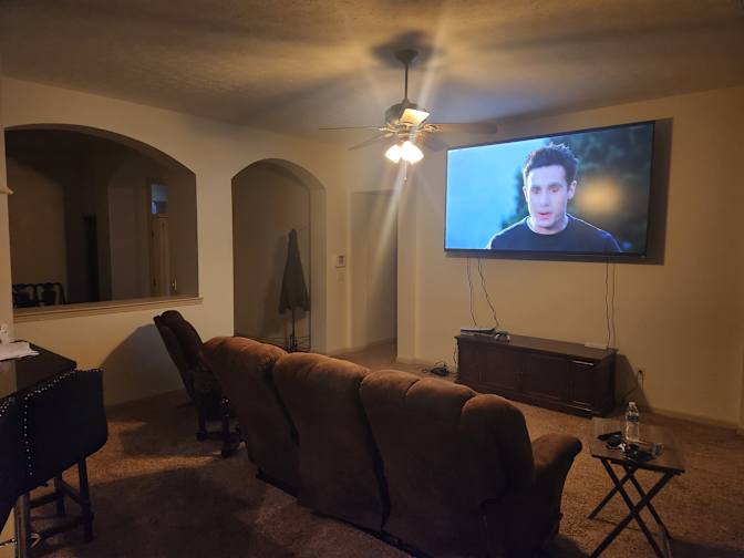 Julian E Ordonez's room