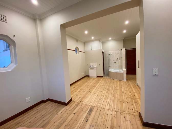 Simon's room