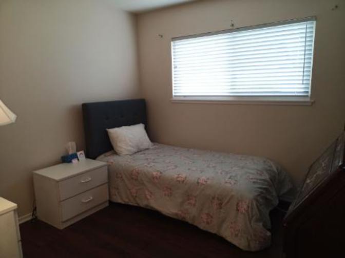 R's room
