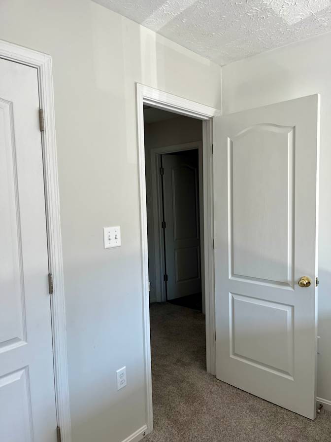 Deonarine's room