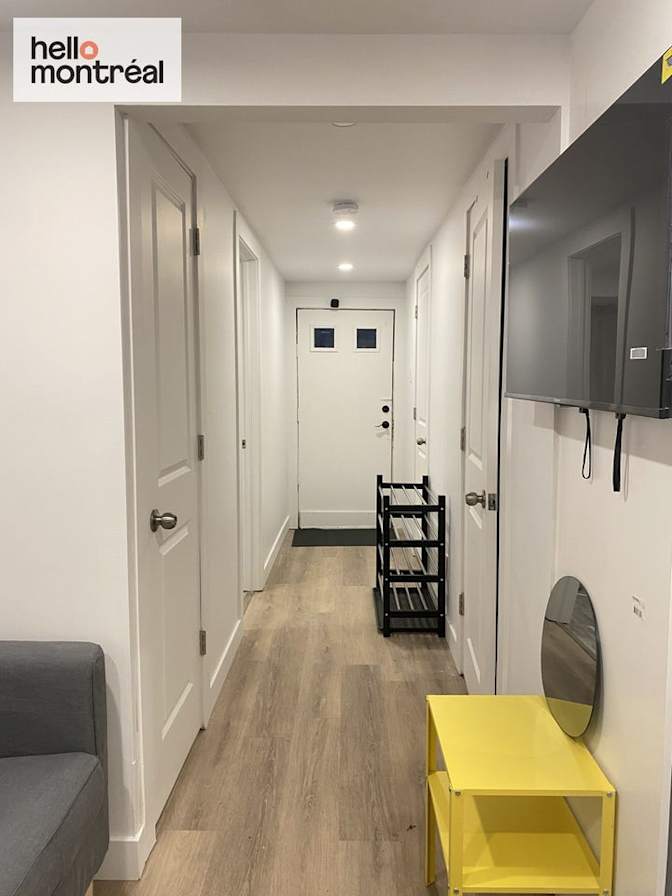 HelloMontreal's room
