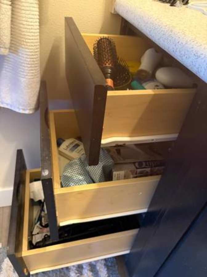 Rei's room