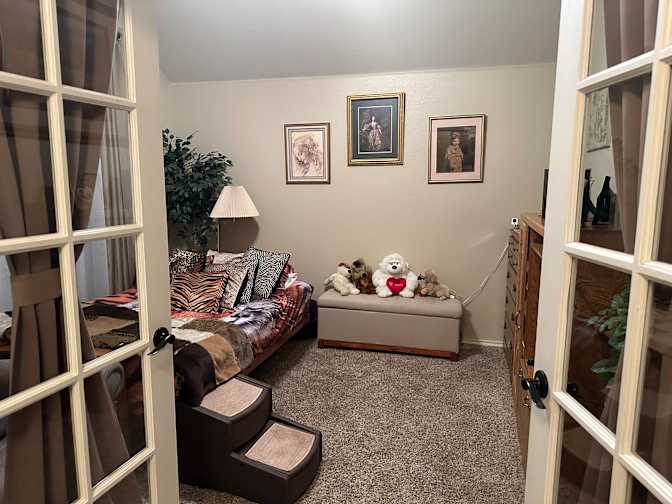 Gayle's room