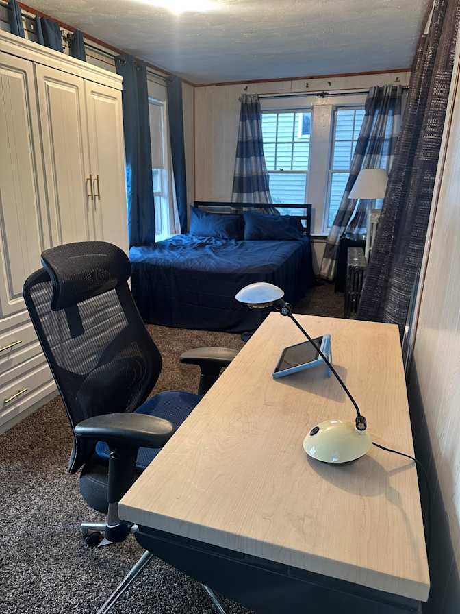 Len's room