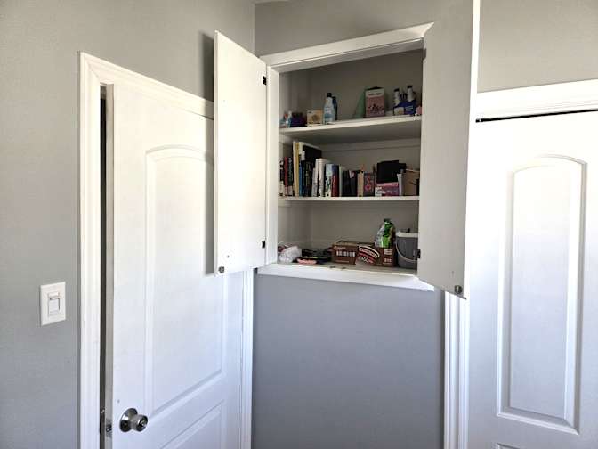 Hristo's room