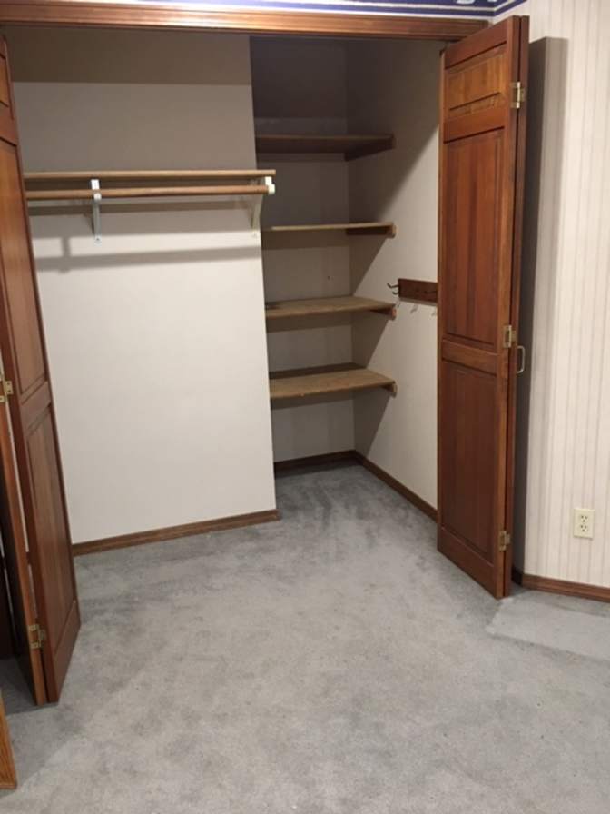 REDMOND HOUSE's room