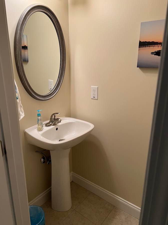 Alcove Rooms's room