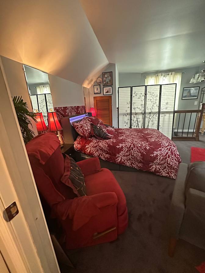 Sawicki Jeanette's room