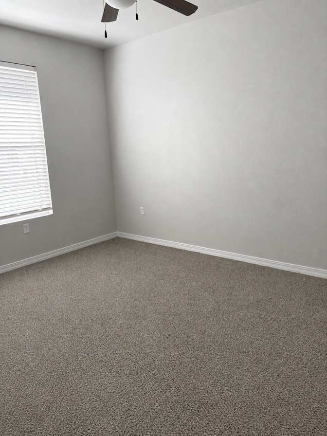 Erick Cervantes's room