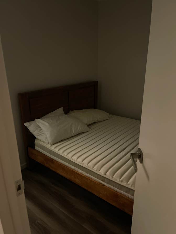 El's room