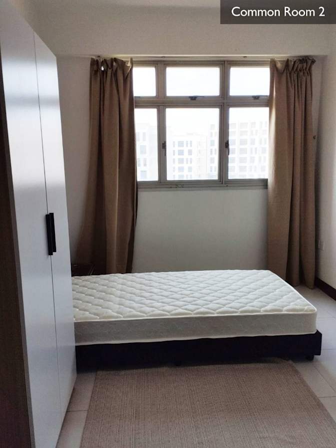 Tom's room