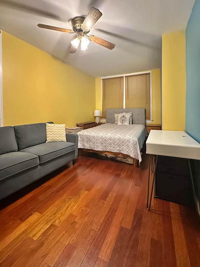 gliden's room