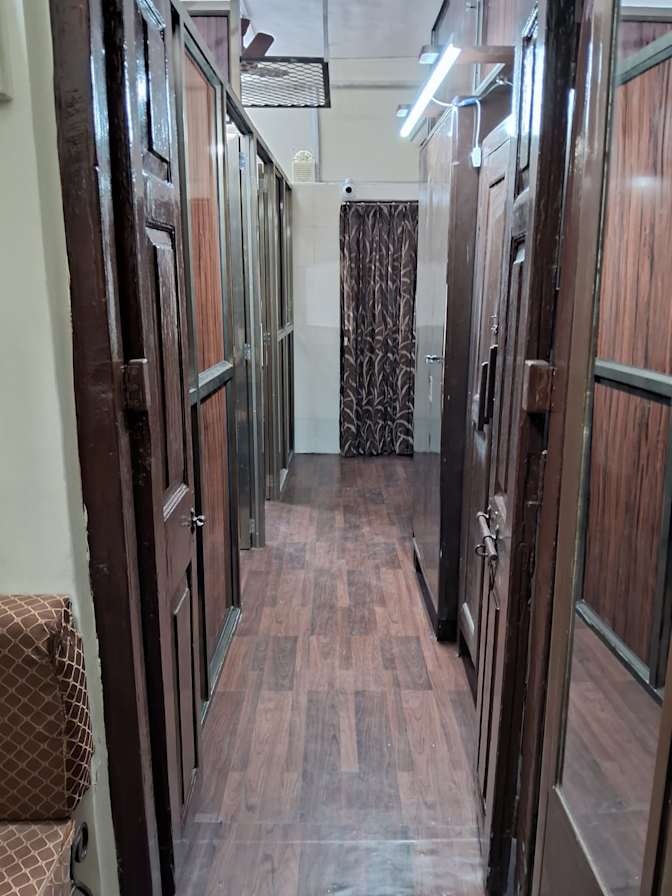 V G Abraham's room