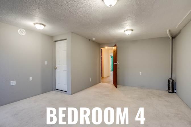 HomeCrew's room
