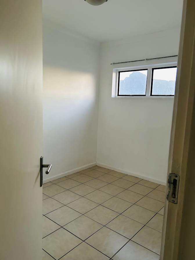 Mudau's room