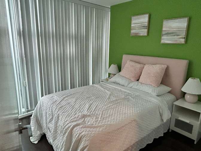 melisa derya's room
