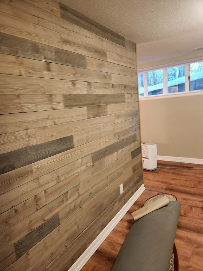 Gus Keach's room