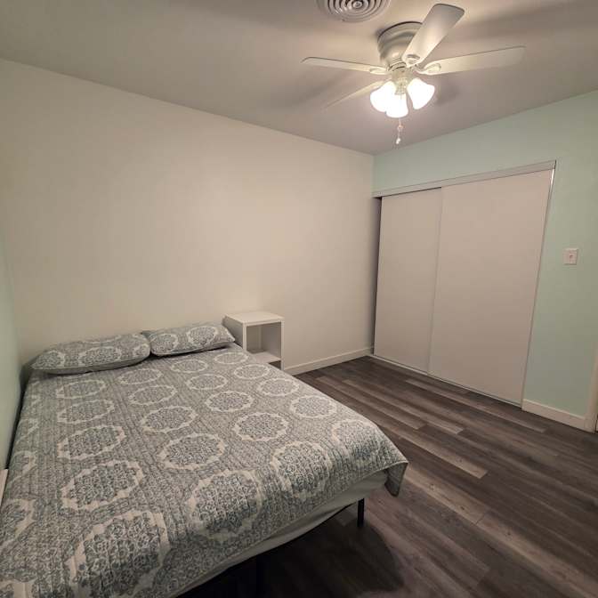 Kenia's room