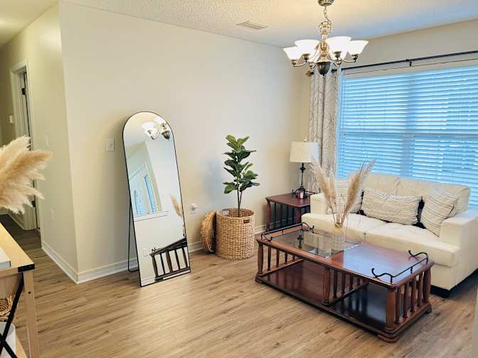 Zulfiya's room