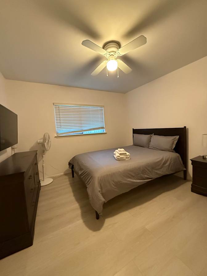 Din's room