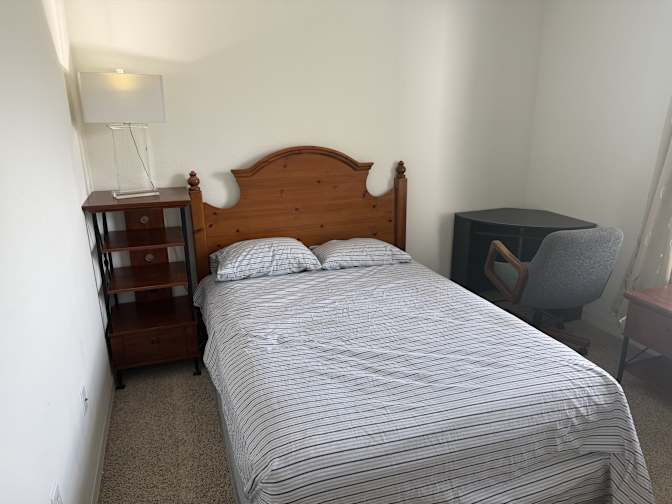 Zsolt Farkas's room
