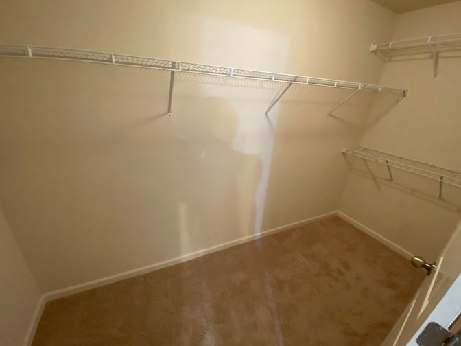 Alcove Rooms's room