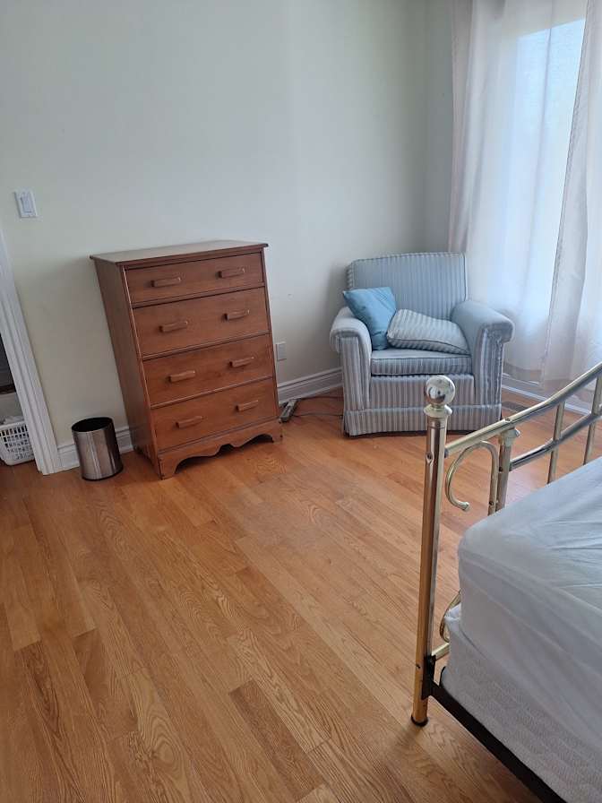 Al's room