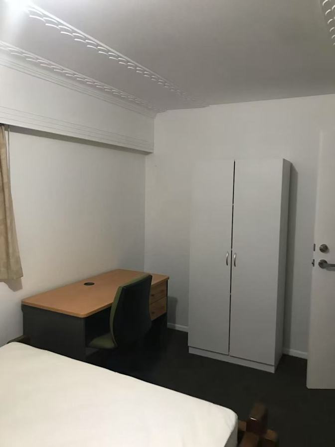paul's room
