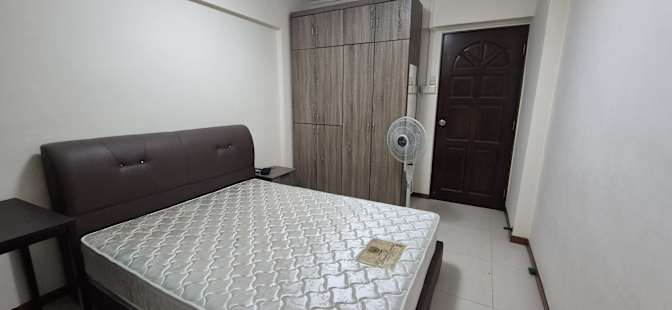 GJ's room