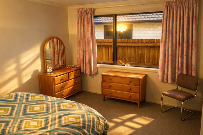 Ken's room