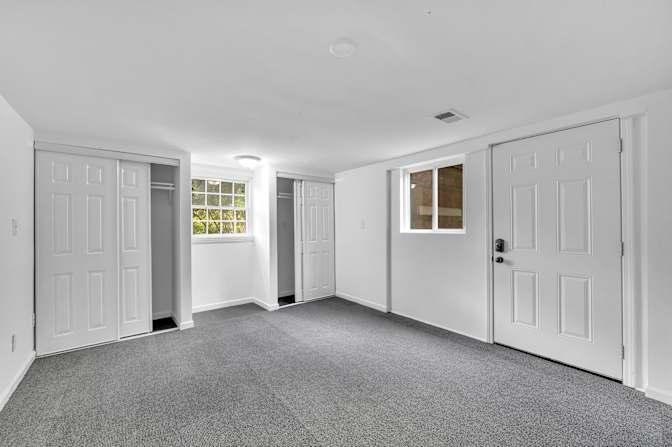 lifedoorrentals's room