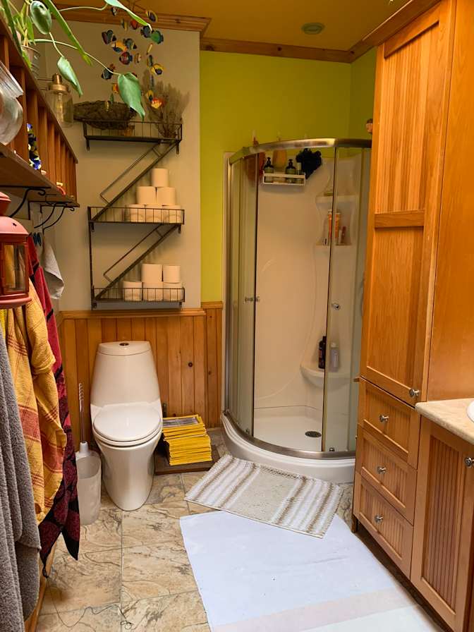 Julie Lamontagne's room