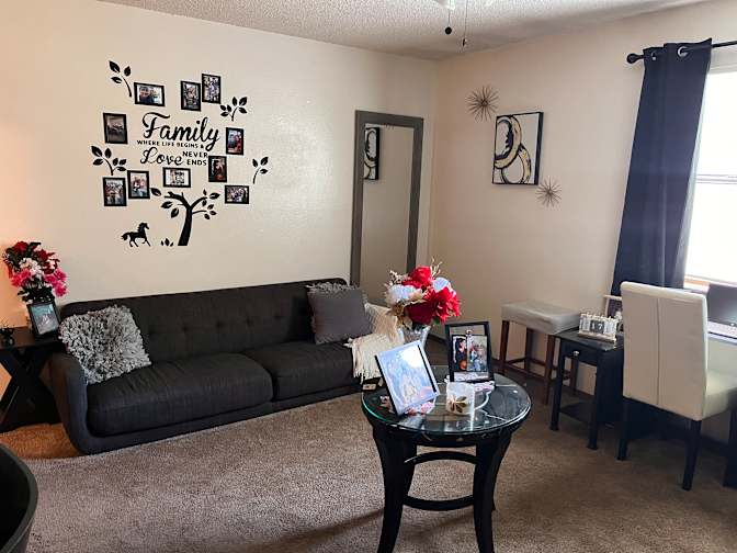 KATHERINE QUINTERO's room