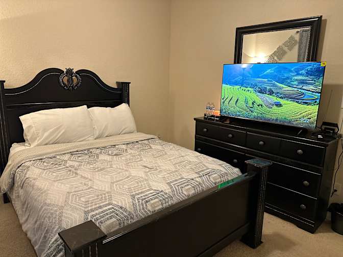 Bee's room