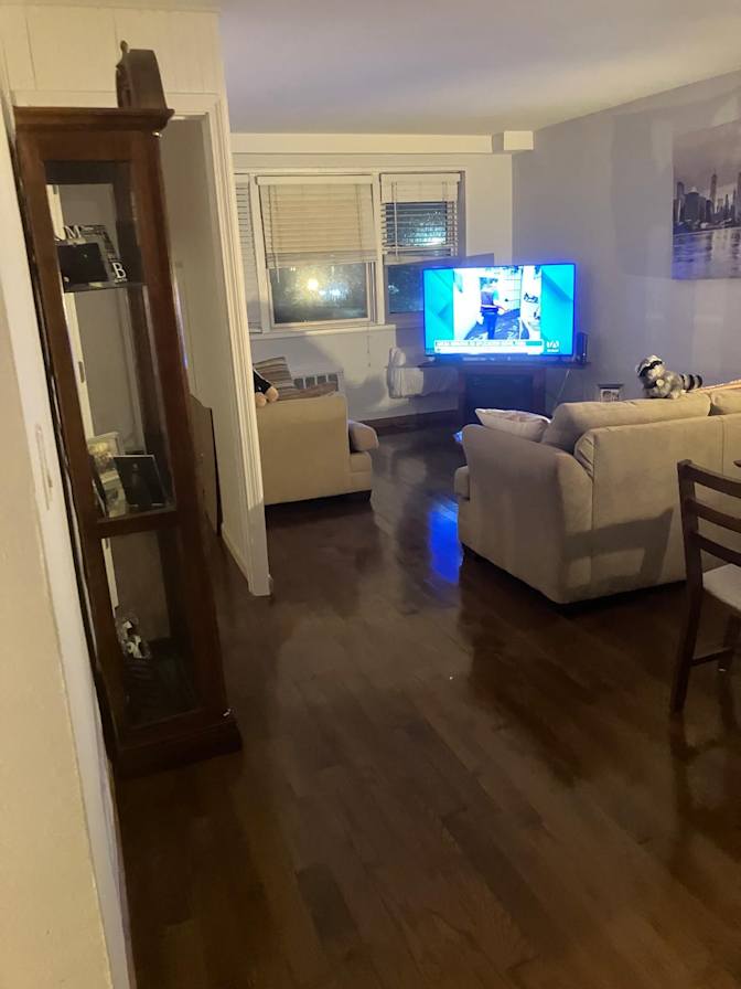 Juan's room