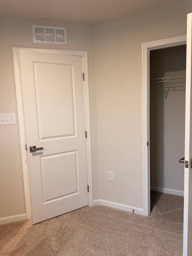 Jalon Peoples's room