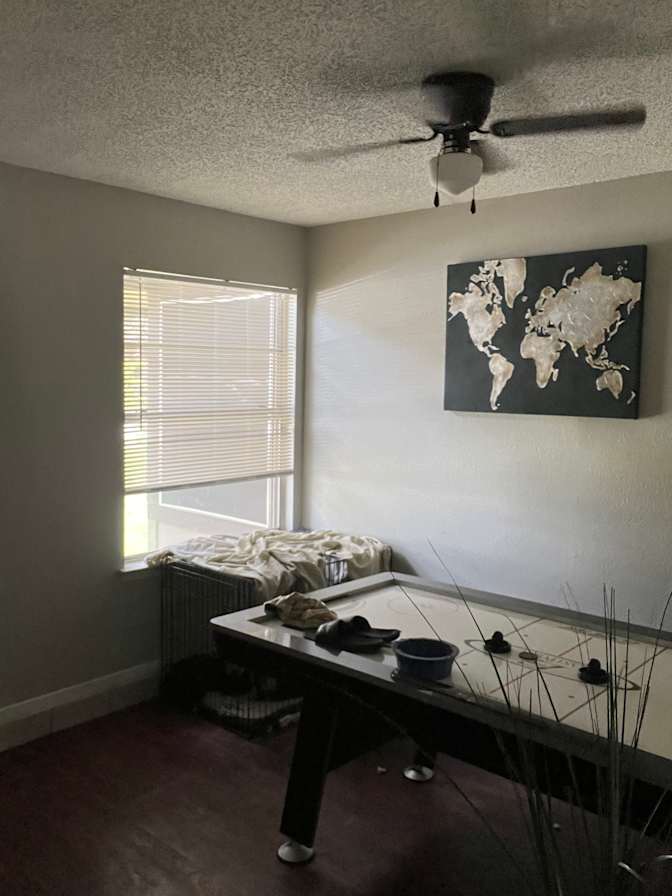Sergio's room