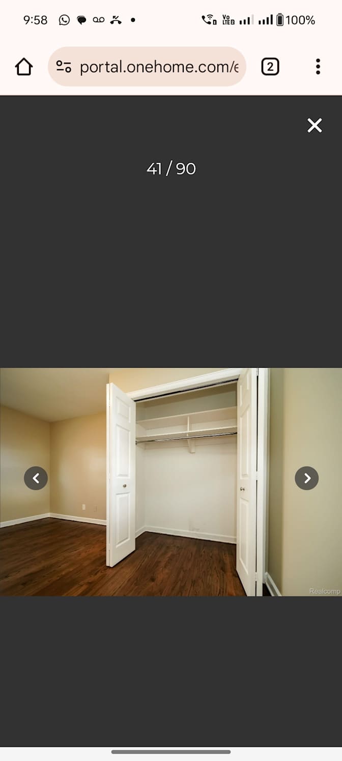 Karthick Chandramohan's room