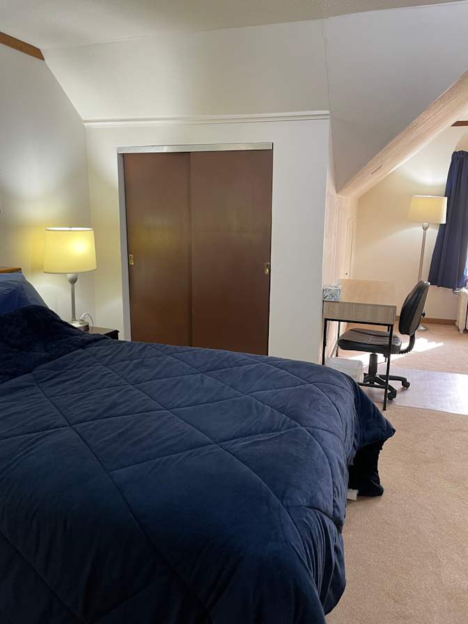 Kelly's room