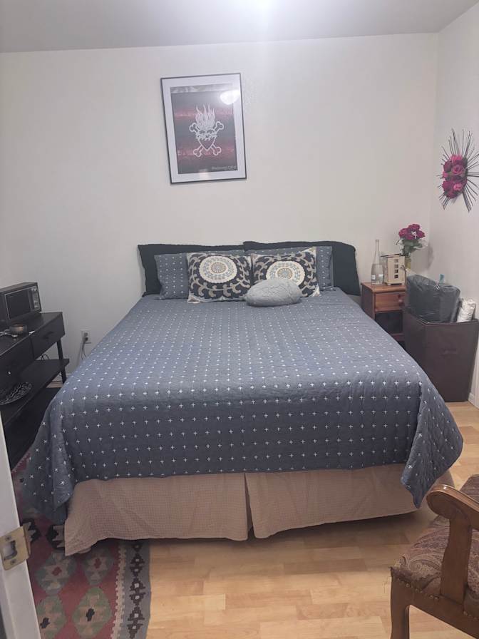 Candace Thomas-Apodaca's room