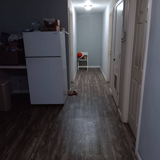Dynelle's room