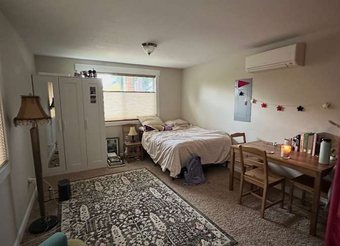 Stephanie's room